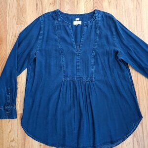 Loft The Softened Shirt Denim chambray Popover